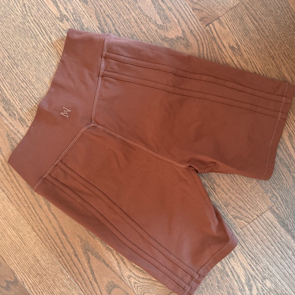 NWOT Meshki Brown Biker Shorts - Picture 3 of 3